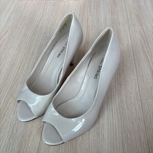 Call It Spring Nude cream beige Peep-Toe Heels party classic office- Size 6.5